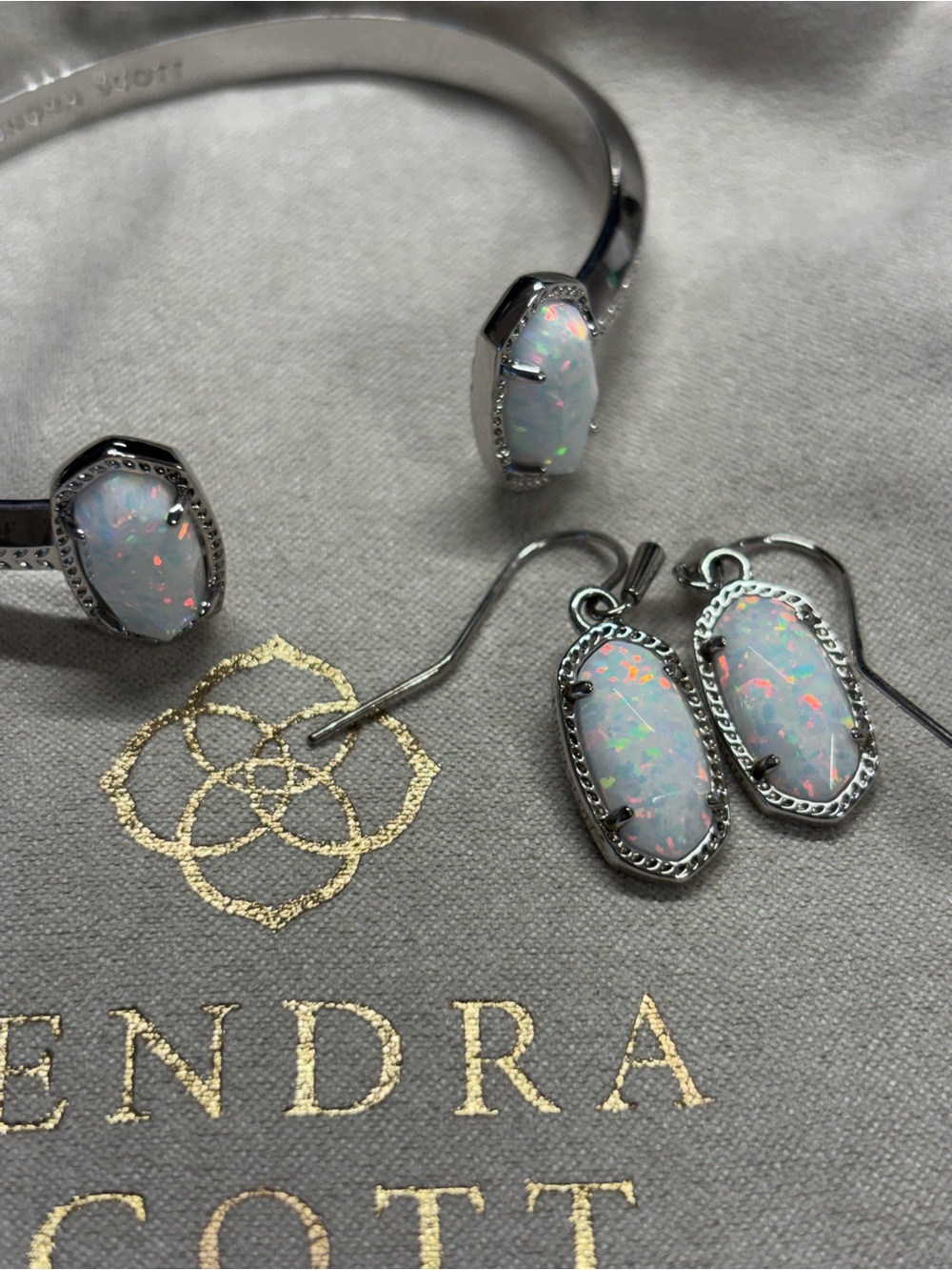 Kendra Scott Elton Bracelet - Bracelet & Matching Earrings